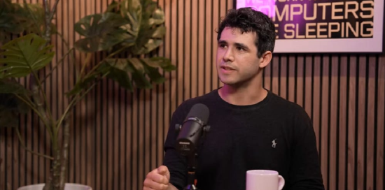 配资快线 前xAI研究员筹集10亿美元打造情感型AI 初创估值或达50亿美元